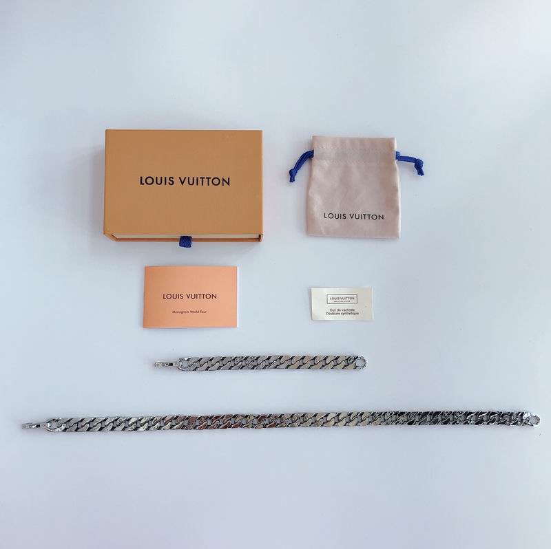 LV Bracelet 03lyr576